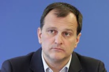 Le FN veut que la Nouvelle-Calédonie "reste française" Le FN veut que la Nouvelle-Calédonie "reste française"