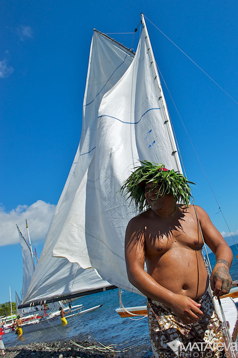 Avant la révolution industrielle la pirogue à voile était un moyen de déplacement très utilisé