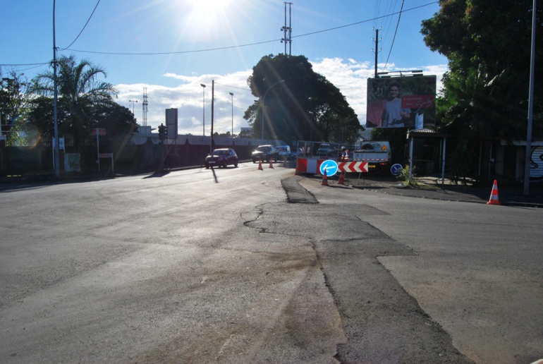 Une canalisation d'eau casse à Pirae Une canalisation d'eau casse à Pirae