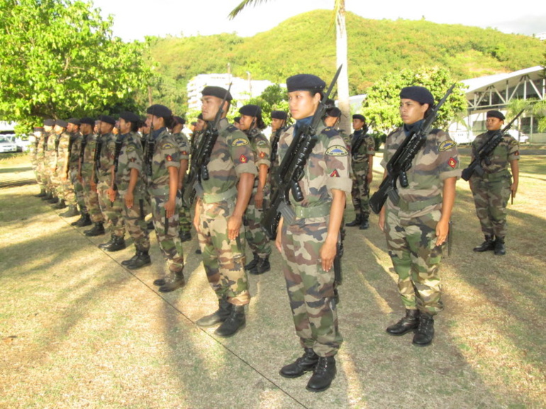 RSMA à Puna’auia : les nouvelles recrues au garde à vous