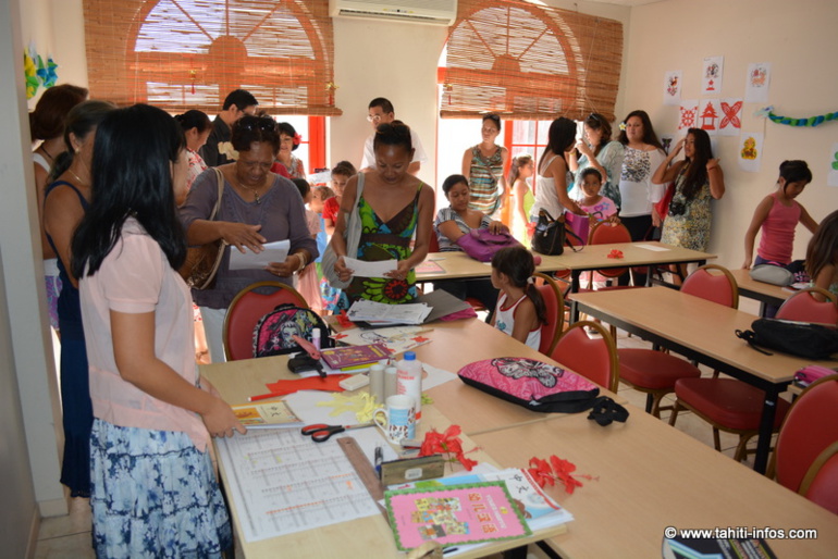 Les familles étaient ravies de découvrir les progrès des enfants Les familles étaient ravies de découvrir les progrès des enfants