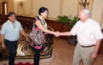 Gaston Flosse reçoit Madame Leah GEORGE, Consul Général des USA à SUV Gaston Flosse reçoit Madame Leah GEORGE, Consul Général des USA à SUV