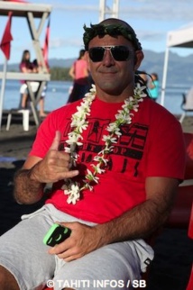 Surf – Billabong Pro Tahiti : Michel Bourez et son ‘coach’ à quelques jours du début de la compet’ – interviews Surf – Billabong Pro Tahiti : Michel Bourez et son ‘coach’ à quelques jours du début de la compet’ – interviews