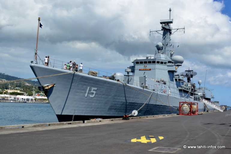 Visite guidée de la frégate chilienne Blanco Encalada Visite guidée de la frégate chilienne Blanco Encalada
