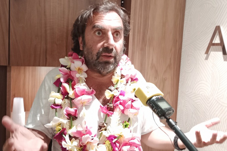 André Manoukian : "C'est la troisième fois que je viens. Il paraît que la troisième fois, on reste…" André Manoukian : "C'est la troisième fois que je viens. Il paraît que la troisième fois, on reste…"