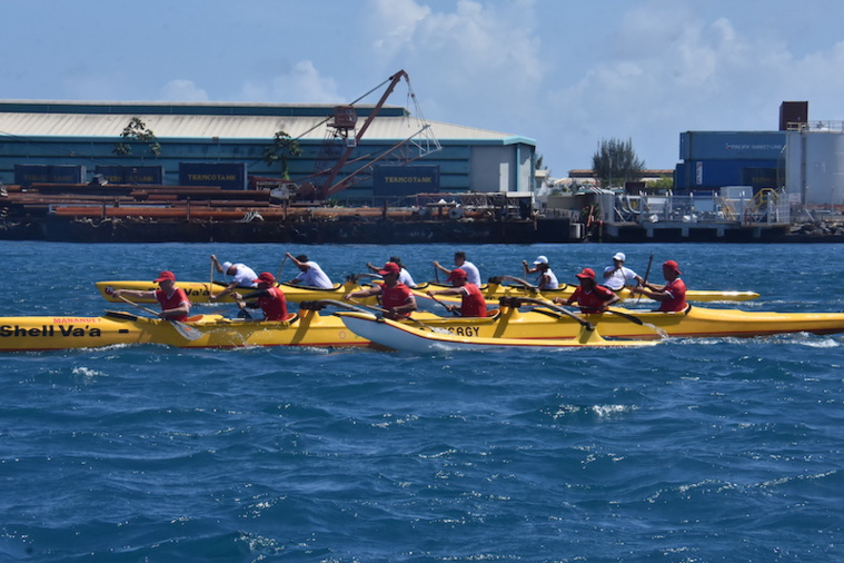 Les vieux bolides de Shell Va'a étaient de sortie Les vieux bolides de Shell Va'a étaient de sortie