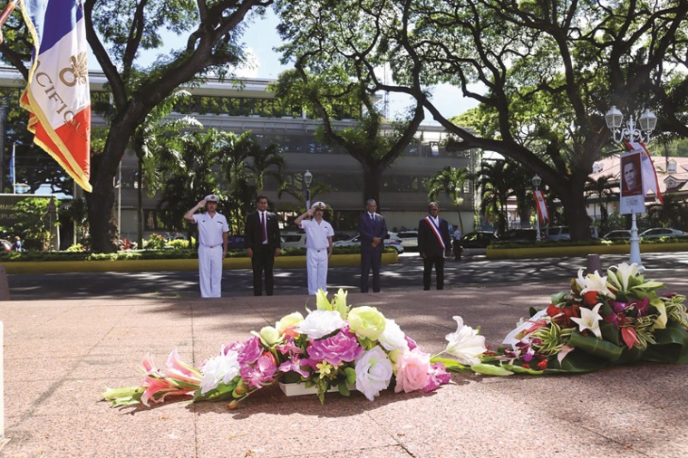 Hommage aux "morts pour la France" 60 ans après la fin de la guerre d'Algérie Hommage aux "morts pour la France" 60 ans après la fin de la guerre d'Algérie