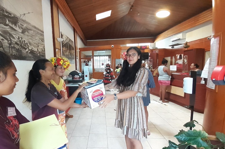 Les boites de collecte ont été déposées dans différents commerces et banques de Raiatea. Les boites de collecte ont été déposées dans différents commerces et banques de Raiatea.