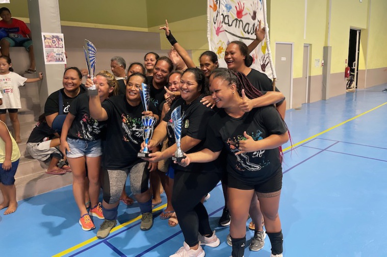 Les mamasitas ont remporté plusieurs trophées. Les mamasitas ont remporté plusieurs trophées.