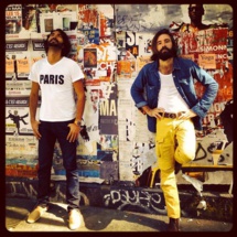 Deux amis entament un tour du monde en 80 jours... sans argent Deux amis entament un tour du monde en 80 jours... sans argent