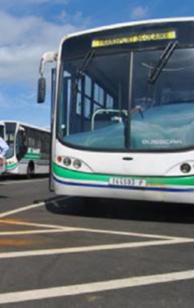 Pueu : un enfant de 11 ans renversé par une voiture à la sortie du bus scolaire Pueu : un enfant de 11 ans renversé par une voiture à la sortie du bus scolaire