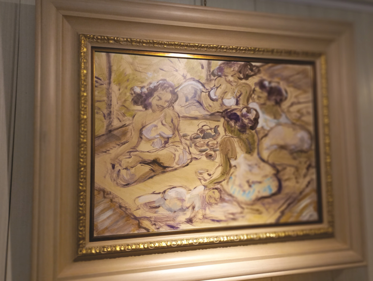 Toile de Jean Michon, un artiste que dès sa jeunesse, il rêvait aux îles lointaines et colorées. En 1947, il est arrivé à Tahiti mais est reparti sans attendre pour la Nouvelle-Calédonie. Un an plus, alors qu’il était instituteur à Bora Bora, il a trouvé le paradis dans les courbes voluptueuses des vahine. Ici : Tea time entre copines. Toile de Jean Michon, un artiste que dès sa jeunesse, il rêvait aux îles lointaines et colorées. En 1947, il est arrivé à Tahiti mais est reparti sans attendre pour la Nouvelle-Calédonie. Un an plus, alors qu’il était instituteur à Bora Bora, il a trouvé le paradis dans les courbes voluptueuses des vahine. Ici : Tea time entre copines.
