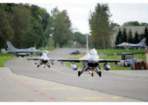 Frappes aériennes contre l'EI en Irak: l'Australie se joint la coalition Frappes aériennes contre l'EI en Irak: l'Australie se joint la coalition