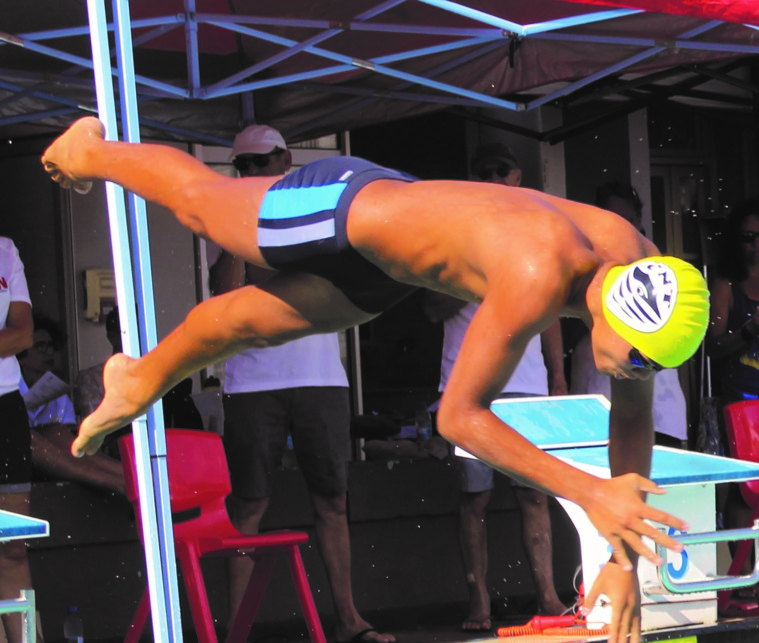 Rohutu Teahui a encore bousculé les tablettes des records en réalisant une Meilleure Performance Régionale des 14 ans sur 100 mètres 4 nages.