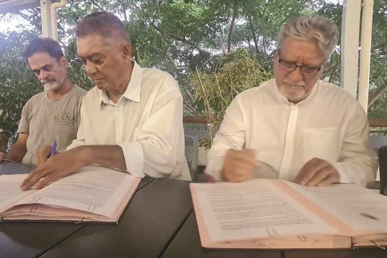 La signature du protocole d'accord, le 2 octobre dernier, après la précédente grève. La signature du protocole d'accord, le 2 octobre dernier, après la précédente grève.