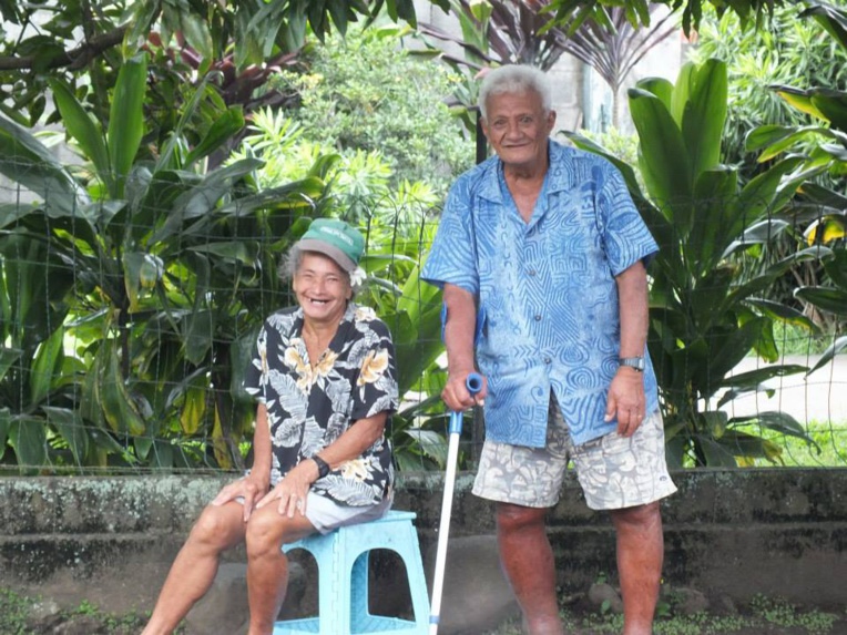 Māmā Roti et Pāpā Mina n'y croyaient plus Māmā Roti et Pāpā Mina n'y croyaient plus