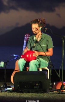 Vaiteani et Luc – les deux artistes polynésiens poursuivent leur chemin vers une carrière professionnelle !