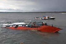 Naufrage en Indonésie: 17 morts, une vingtaine de disparus vers Bali Naufrage en Indonésie: 17 morts, une vingtaine de disparus vers Bali