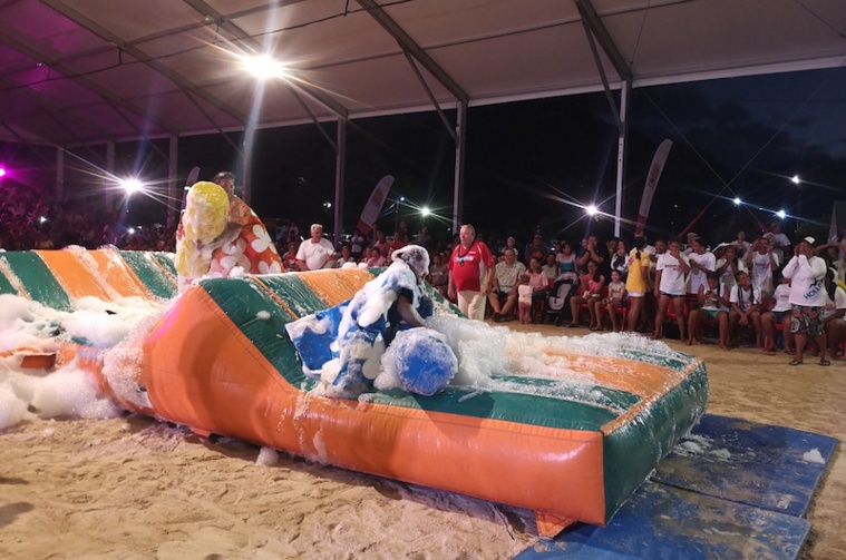 De jeudi à samedi, les différentes équipes des quartiers de Uturoa se sont affrontées dans la bonne humeur. ©V.Leroi