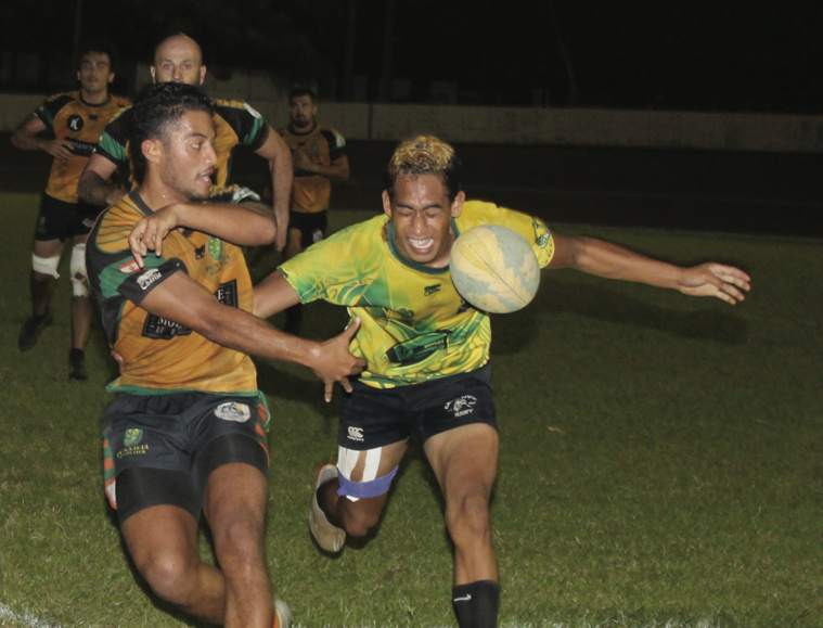 Les trois-quarts de Punaauia ont régulièrement percé le rideau défensif de Faa’a.