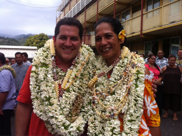 Nos deux sénateurs, Vincent Dubois et Teura Iriti Nos deux sénateurs, Vincent Dubois et Teura Iriti