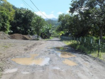 Remblai des servitudes à Papeari : Les pieds enfin au sec ! Remblai des servitudes à Papeari : Les pieds enfin au sec !