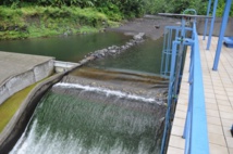 Captage d'eau sur la Punaru'u pour alimenter la commune de Punaauia (Photo http://www.punaauia.pf) Captage d'eau sur la Punaru'u pour alimenter la commune de Punaauia (Photo http://www.punaauia.pf)
