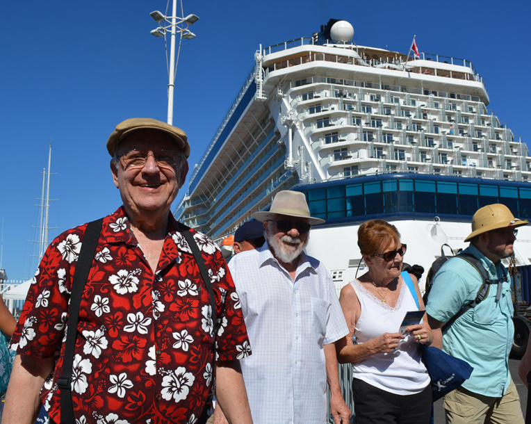 Dimanche, 3500 croisiéristes ont débarqué à Papeete Dimanche, 3500 croisiéristes ont débarqué à Papeete