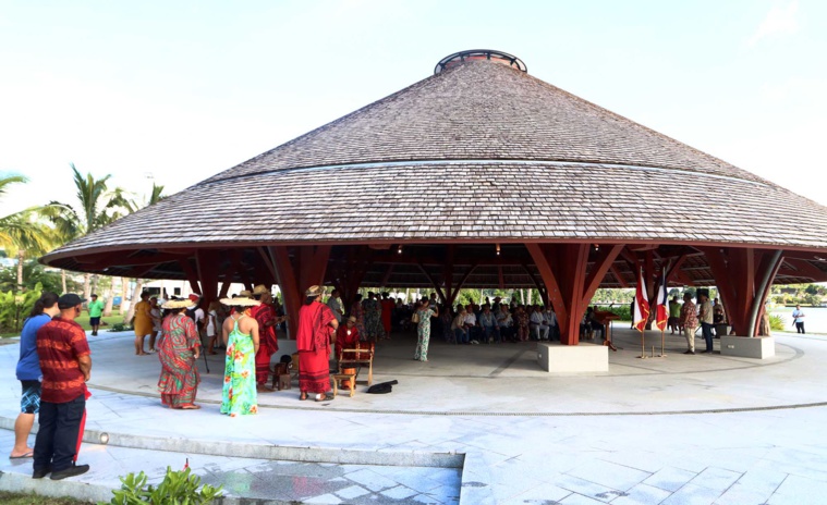 Le nouveau fare pote'e du parc Tahu Motu Ovini. Crédit photo : présidence. Le nouveau fare pote'e du parc Tahu Motu Ovini. Crédit photo : présidence.
