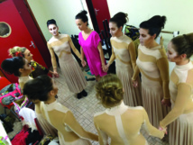 Moment favori avant de monter sur scène : le partage et la concentration. Moment favori avant de monter sur scène : le partage et la concentration.