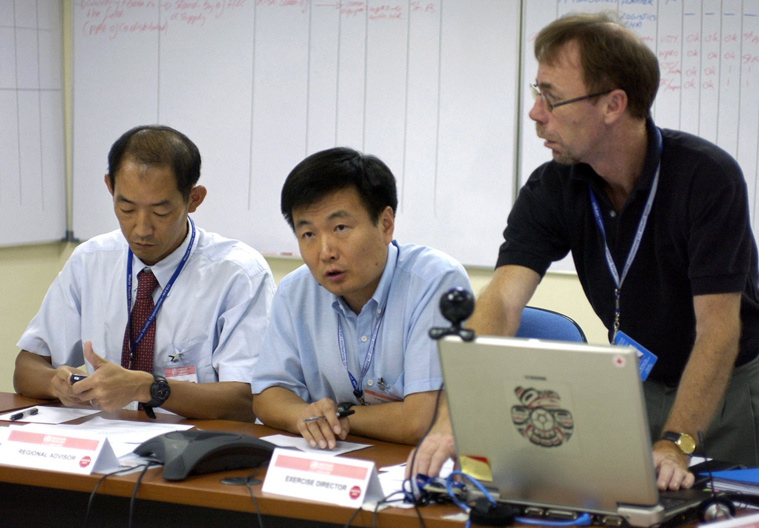 Takeshi Kasai (à gauche). Crédit ROMEO GACAD / AFP Takeshi Kasai (à gauche). Crédit ROMEO GACAD / AFP