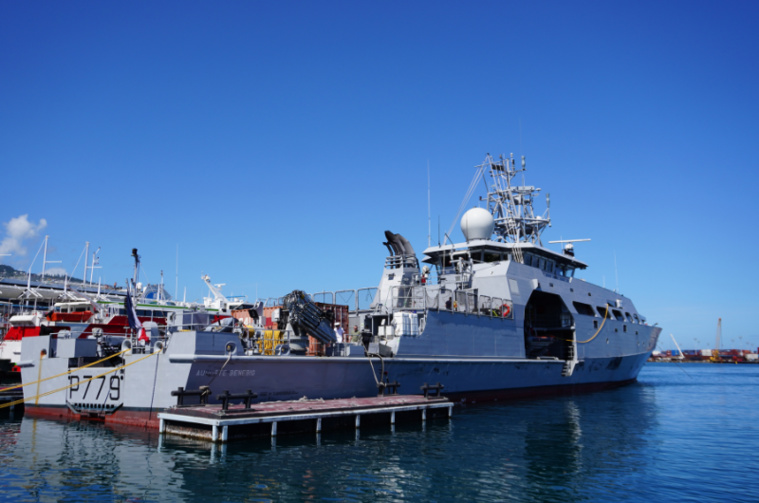 L'auguste Bénébig à la base navale de Papeete. L'auguste Bénébig à la base navale de Papeete.