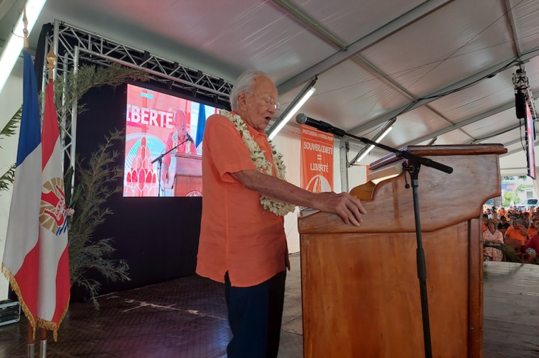 Flosse, la fin et la faim Flosse, la fin et la faim