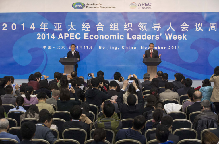 Les chefs des diplomaties chinoise et japonaise se rencontrent, "avancée majeure"