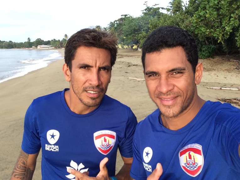 Beachsoccer – Championnats de Tobago : Teva Zaveroni et Heimanu Taiarui gagnent avec les ‘Chargers’ Suisses ! Beachsoccer – Championnats de Tobago : Teva Zaveroni et Heimanu Taiarui gagnent avec les ‘Chargers’ Suisses !