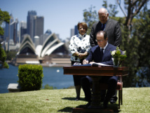 Hollande en Australie, démonstration du réchauffement spectaculaire des relations Hollande en Australie, démonstration du réchauffement spectaculaire des relations
