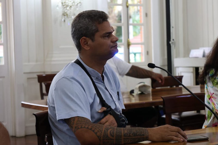 Teiva Manutahi envoyé à Bora Bora après les bagarres Teiva Manutahi envoyé à Bora Bora après les bagarres