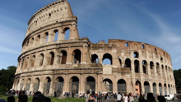 Il grave son initiale sur le Colisée: 20 000 euros d'amende