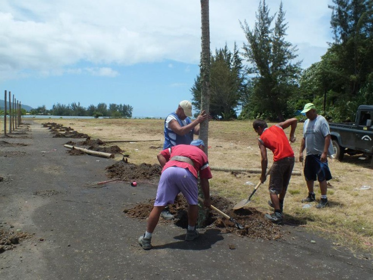 Le  12 novembre dernier, le Pays rétrocédait les terrains de Teonetea (Papeari) à la commune de Teva i uta, soit un total de  6,5 hectares.