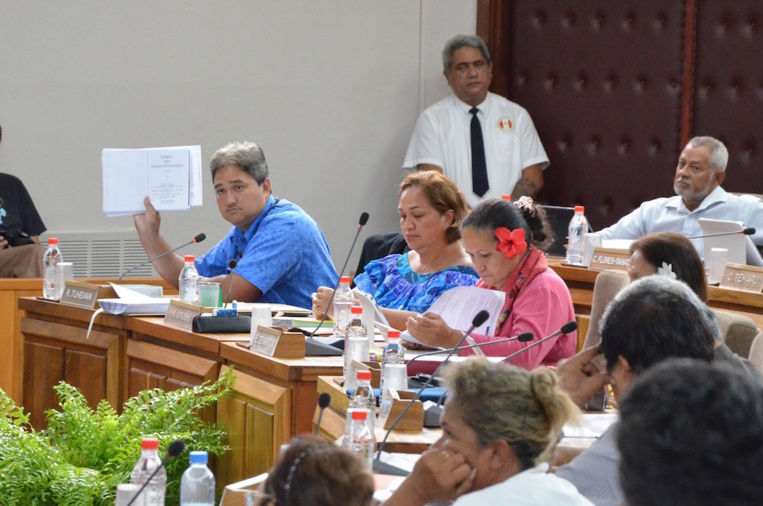 Résolution sur le nucléaire : "La France doit demander pardon", pour Richard Tuheiava