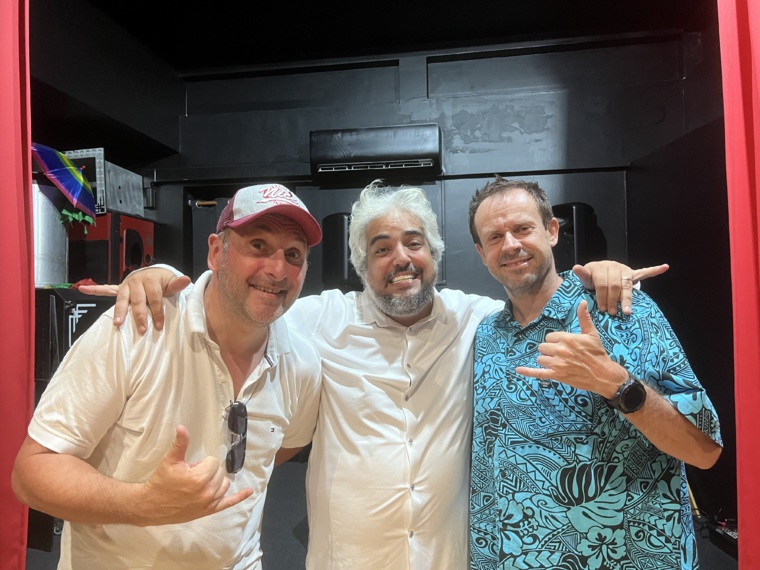 Un trio de magiciens réunis à Tahiti Un trio de magiciens réunis à Tahiti