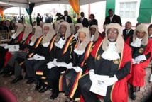 La justice invalide l’exclusion de 16 députés ni-Vanuatu La justice invalide l’exclusion de 16 députés ni-Vanuatu