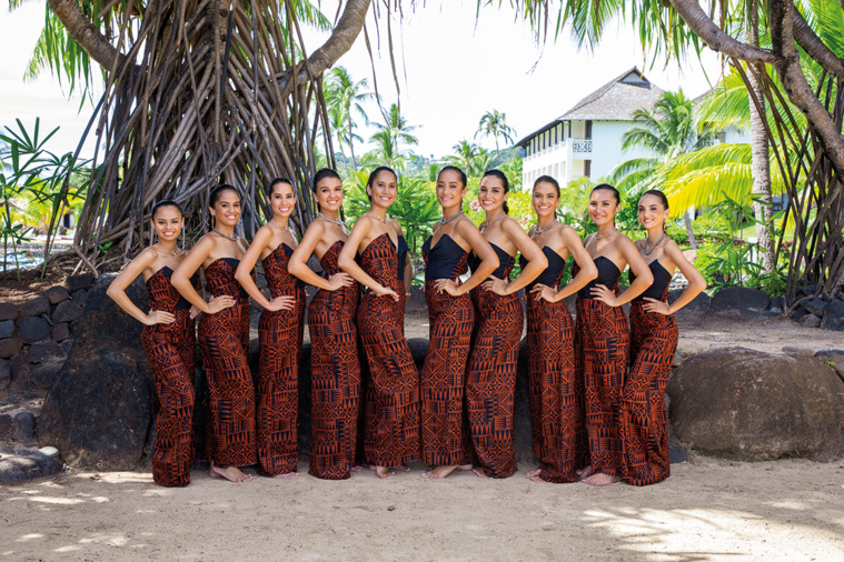 Les dix candidates à l'élection Miss Tahiti 2023. Crédit photo : Tevahitua Brothers. Les dix candidates à l'élection Miss Tahiti 2023. Crédit photo : Tevahitua Brothers.