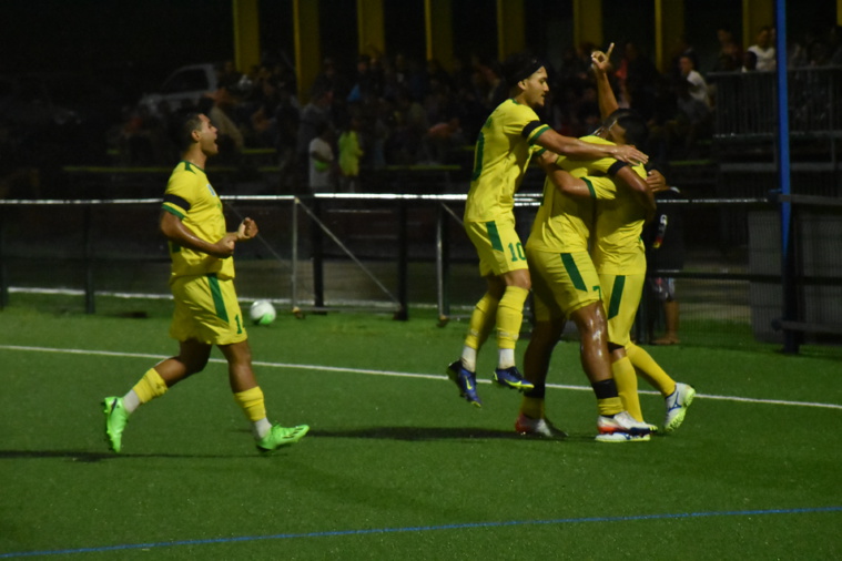 Grâce à leur troisième succès de suite, les joueurs de Tefana sont à égalité de points au classement avec Pirae. Grâce à leur troisième succès de suite, les joueurs de Tefana sont à égalité de points au classement avec Pirae.