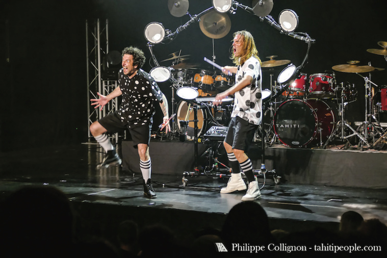 Le Grand théâtre percuté par les Fills Monkey Le Grand théâtre percuté par les Fills Monkey