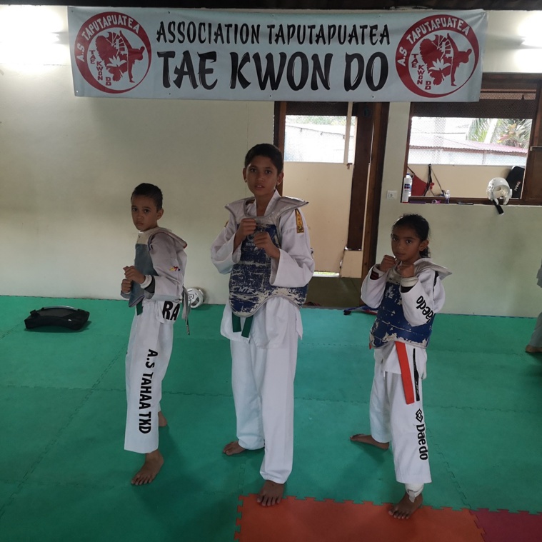 Randy Teriipaia, Mananui Taua et Havai’i Brothers-Teriipaia représenteront pour la première fois les Raromata’i lors d’une compétition à l’étranger. Randy Teriipaia, Mananui Taua et Havai’i Brothers-Teriipaia représenteront pour la première fois les Raromata’i lors d’une compétition à l’étranger.