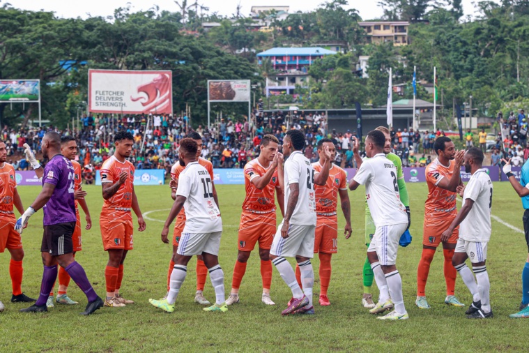 Les joueurs de Pirae lors de leur demi-finale, ce mardi, au Vanuatu face aux Fidjiens du Suva FC. (photo : OFC Media via Phototek) Les joueurs de Pirae lors de leur demi-finale, ce mardi, au Vanuatu face aux Fidjiens du Suva FC. (photo : OFC Media via Phototek)