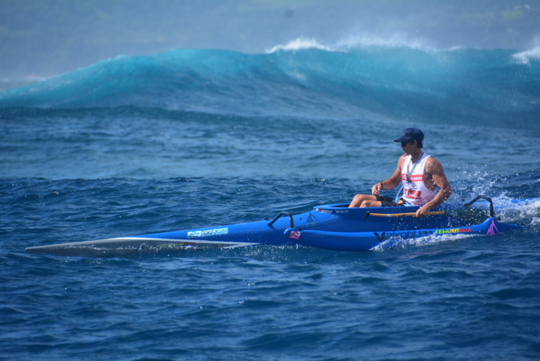 Manutea Millon a bien géré ses efforts dans la partie lagon de la course avant d'accélérer entre les passes de Papeari et de Mataiea. Manutea Millon a bien géré ses efforts dans la partie lagon de la course avant d'accélérer entre les passes de Papeari et de Mataiea.