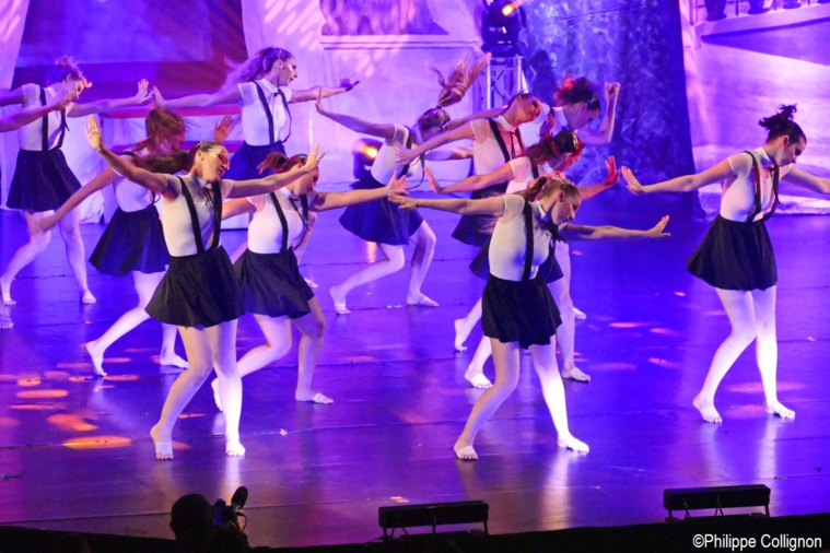 Un saut à Paris avec Andrea Dance School Un saut à Paris avec Andrea Dance School