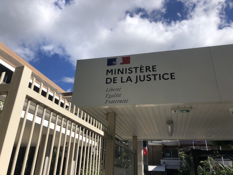 Hyper U cambriolé deux fois en 24 heures Hyper U cambriolé deux fois en 24 heures